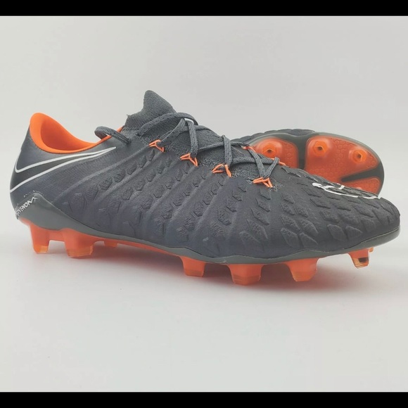 nike hypervenom phantom size 9